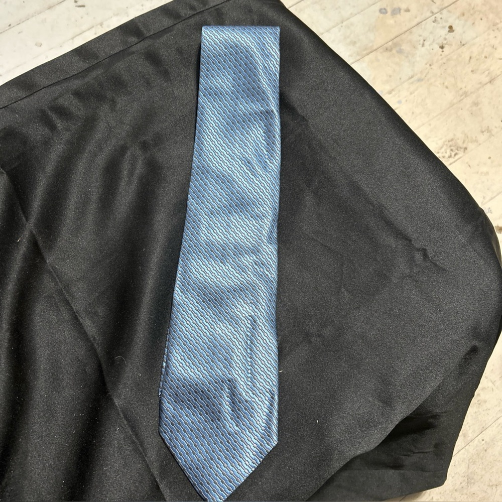 Gene Meyer Designer Silk Tie made In Italy